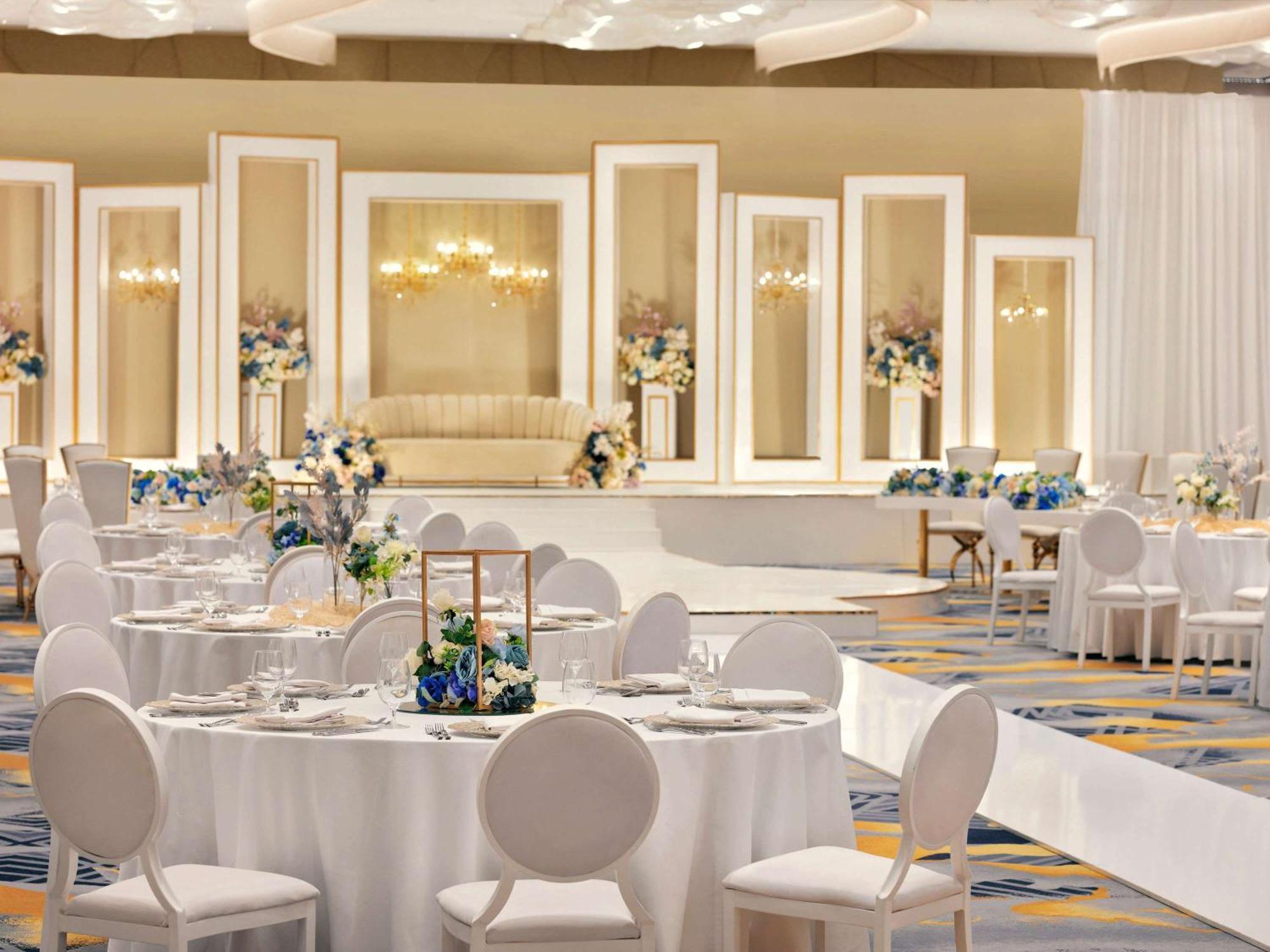 Moevenpick Hotel & Apartments Ghala Maskat Zewnętrze zdjęcie The ballroom